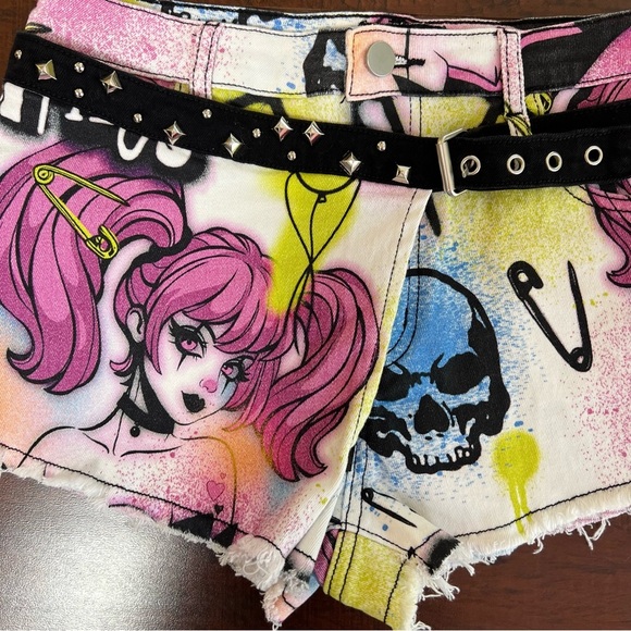 DOLLS KILL Current Mood X Delia’s Graffiti Denim Shorts Attached Belt Size Med - Picture 3 of 10